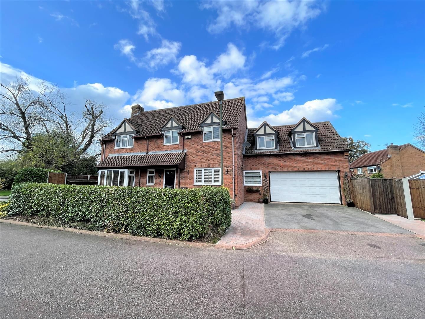 5 bed detached house for sale in Sovereign Chase, Staunton, Gloucester