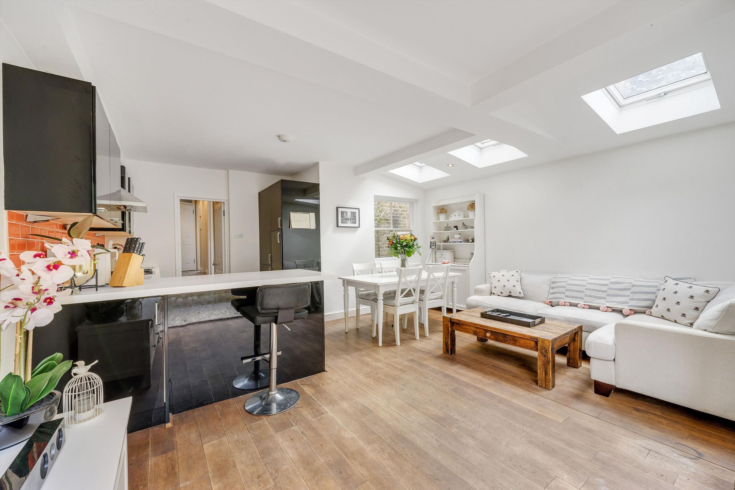 Brassey Square, London SW11