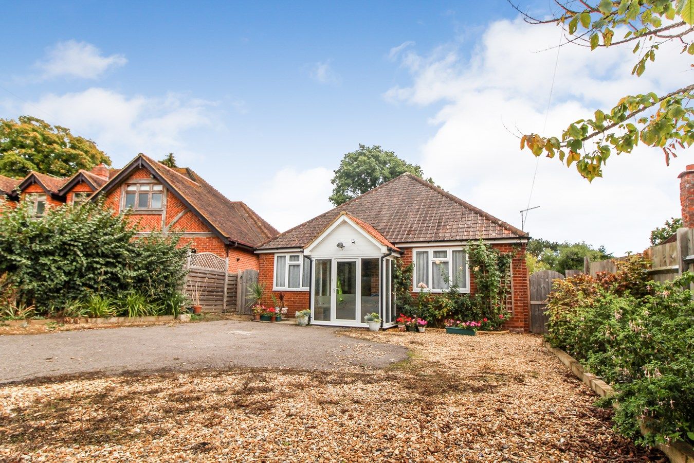 3 bed detached bungalow for sale in Langley Hill, Calcot, Reading RG31