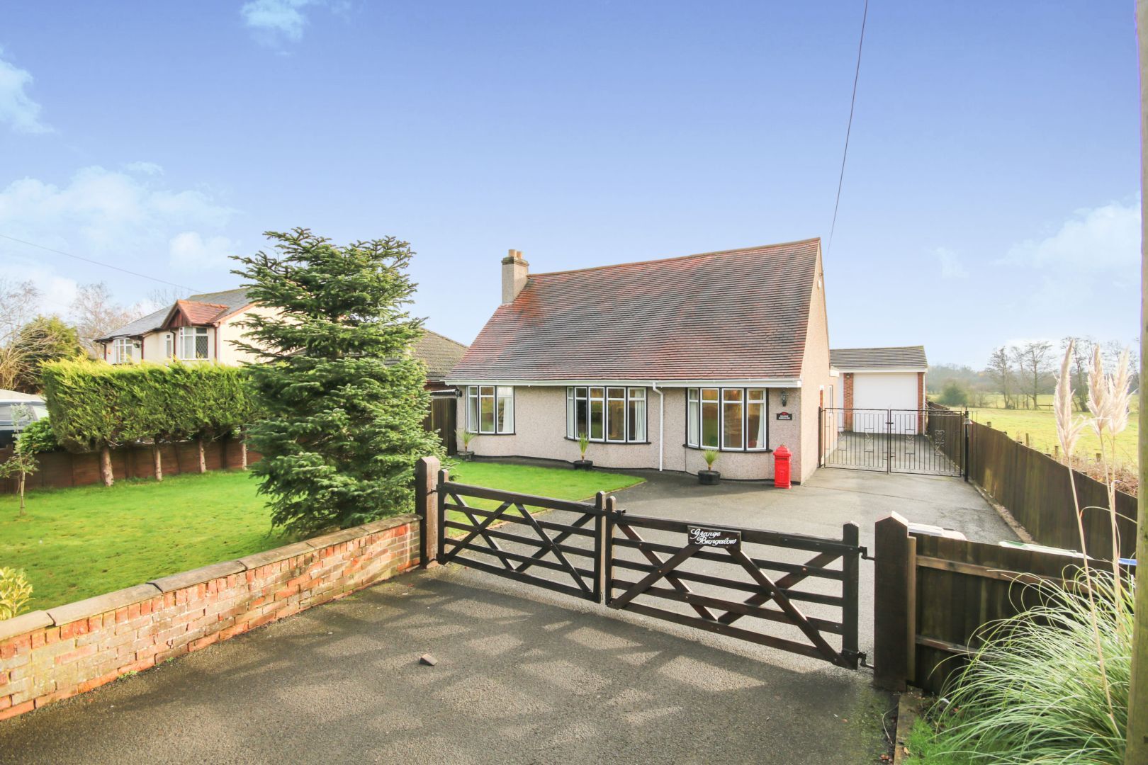 Brandon Lane, Coventry CV3  