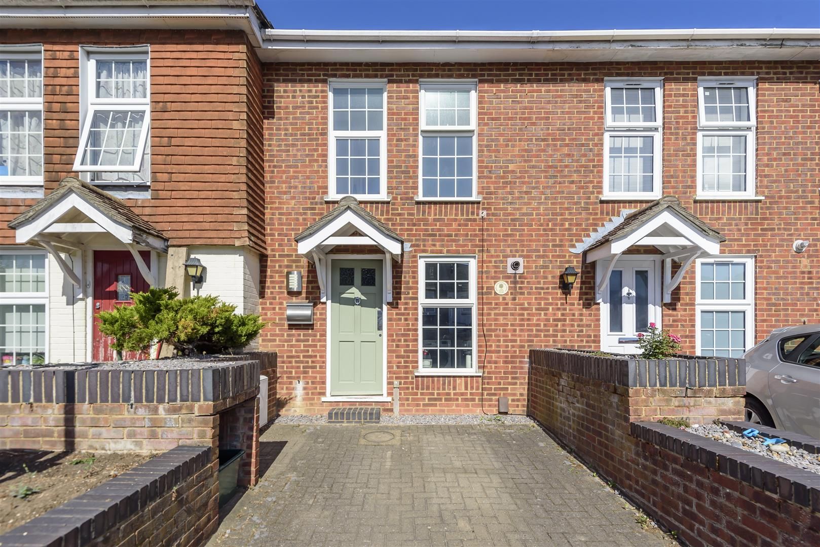 2 bed terraced house for sale in Beaconsfield Place, Epsom KT17 Zoopla