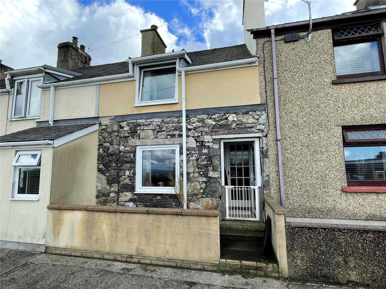 2 bed terraced house for sale in Tai Bron Eryri, Rhosgadfan, Caernarfon