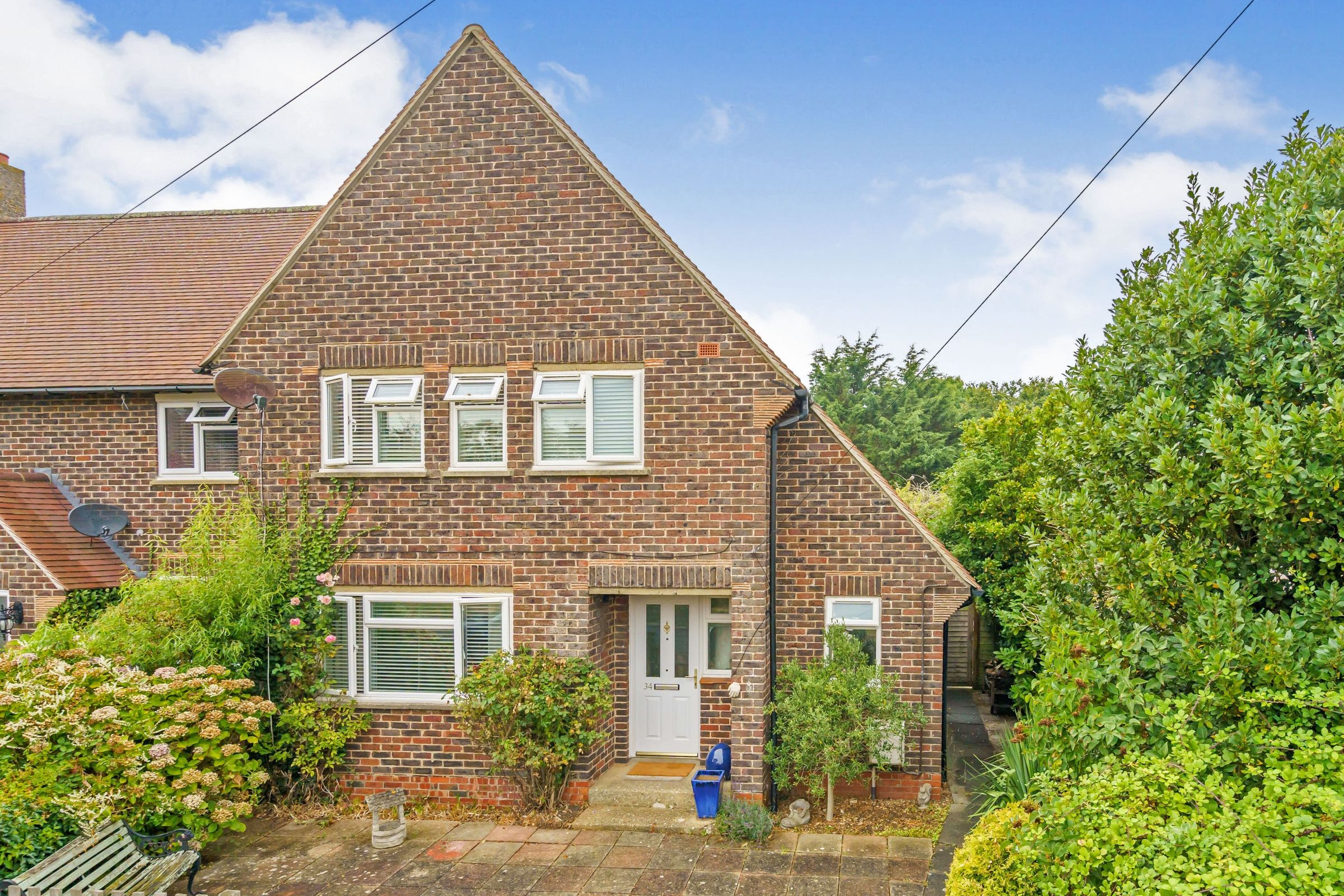 3 bed end terrace house for sale in Westlands Road, Hunston, Chichester