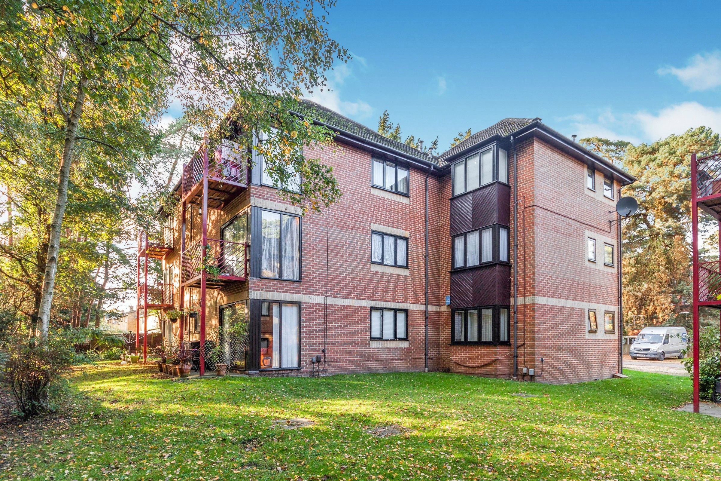 1 bed flat to rent in Wayland Close, Bracknell RG12 Zoopla