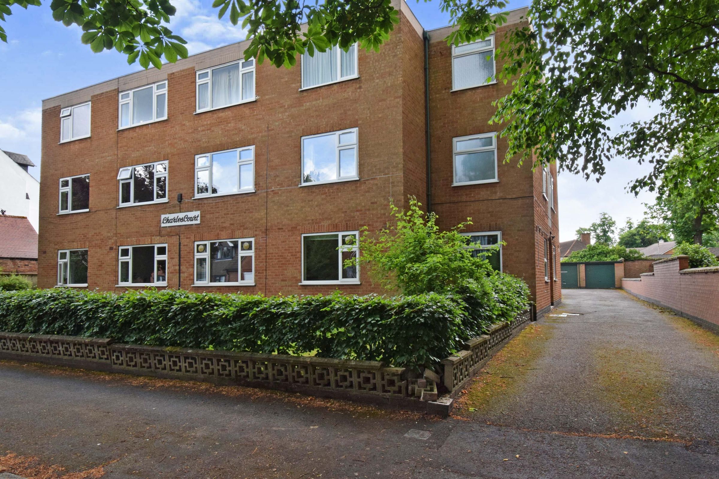 1 bed flat for sale in Charles Court, 18 Knighton Drive, Leicester LE2 Zoopla