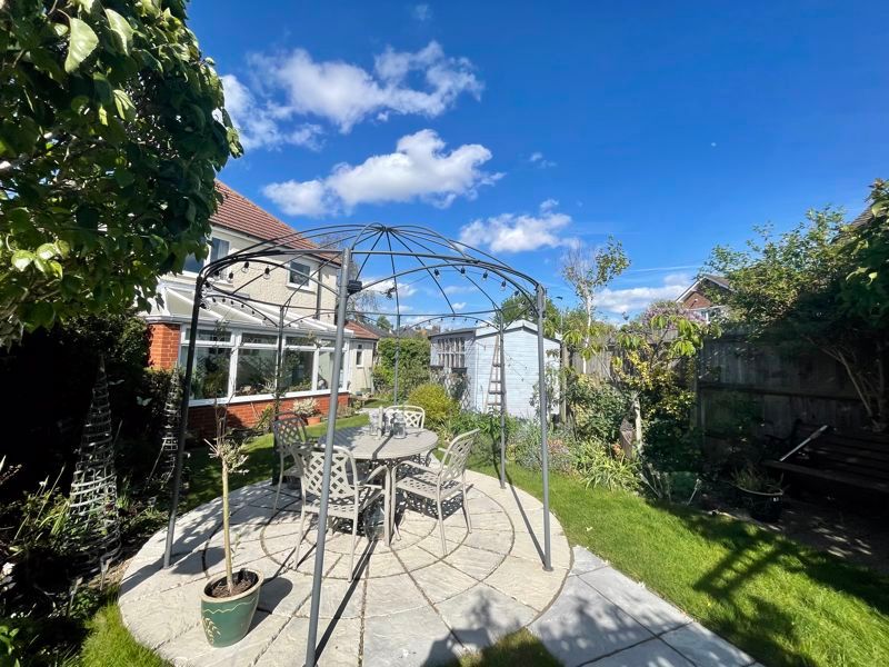 3 bed semidetached house for sale in Downs Road, Dunstable LU5 Zoopla