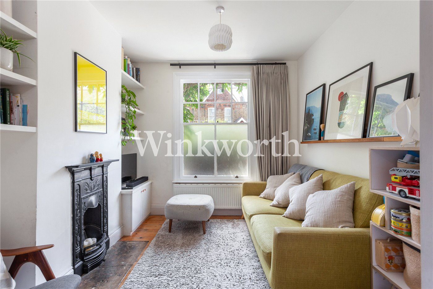 2 bed terraced house for sale in Darwin Road, London N22 Zoopla