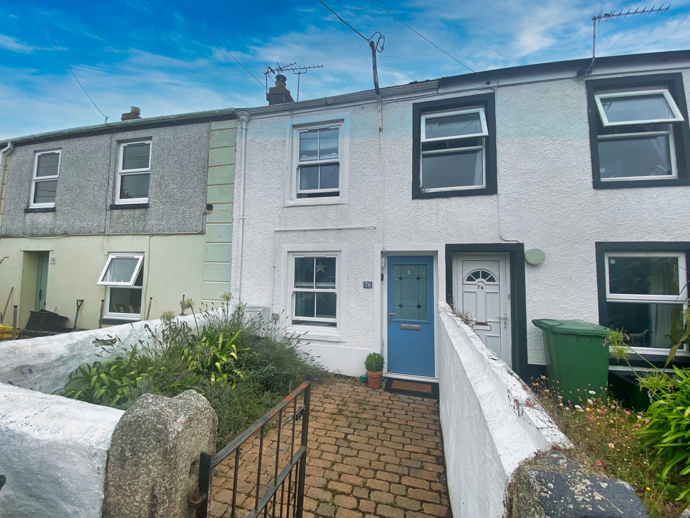 2 bed terraced house for sale in St Johns Street, Hayle TR27 Zoopla