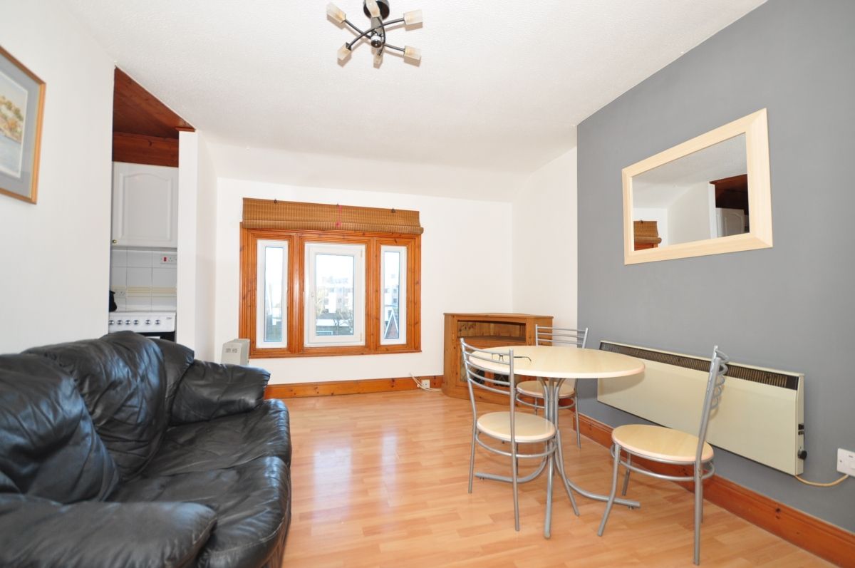 1 bed flat to rent in Elphinstone Road, Southsea PO5 Zoopla