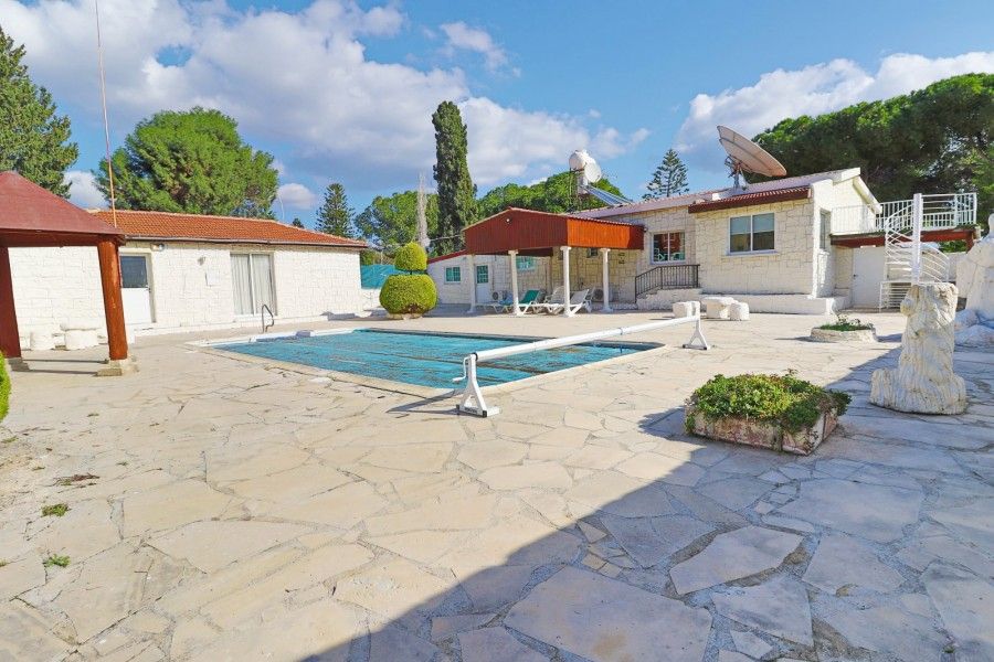5 bed bungalow for sale in Coral Bay, Pafos, Cyprus Zoopla