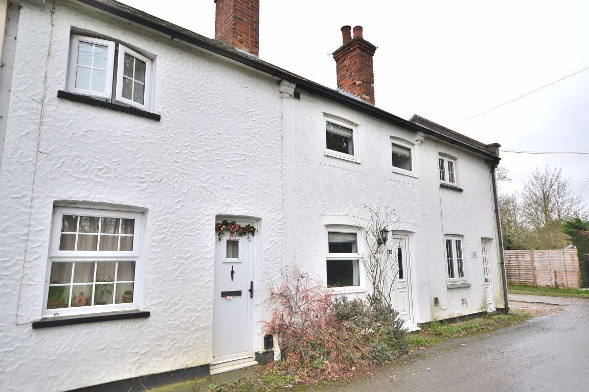 2 bed terraced house to rent in The Endway, Steeple Bumpstead