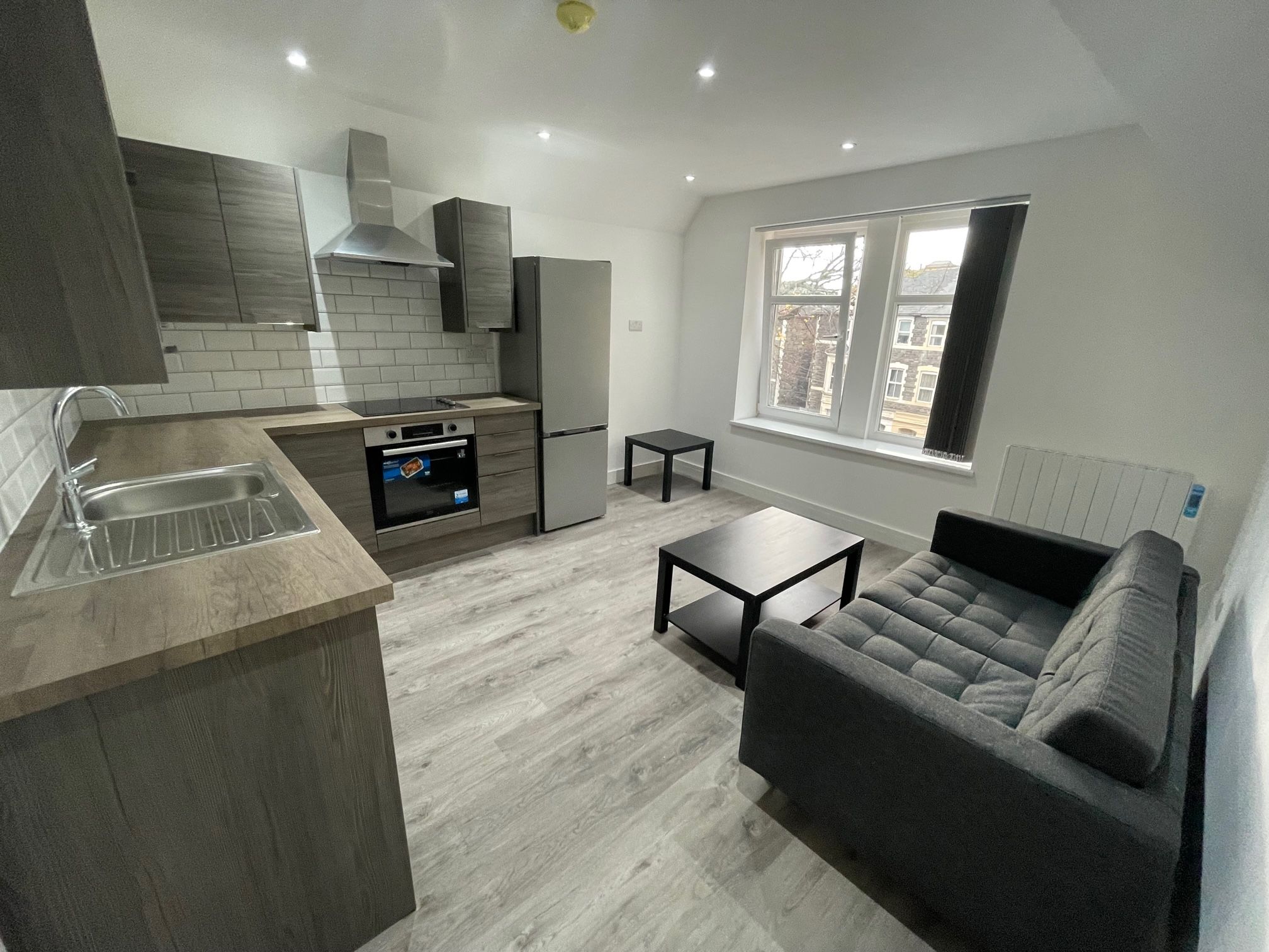 2 bed flat to rent in Richmond Road, Roath CF24 Zoopla