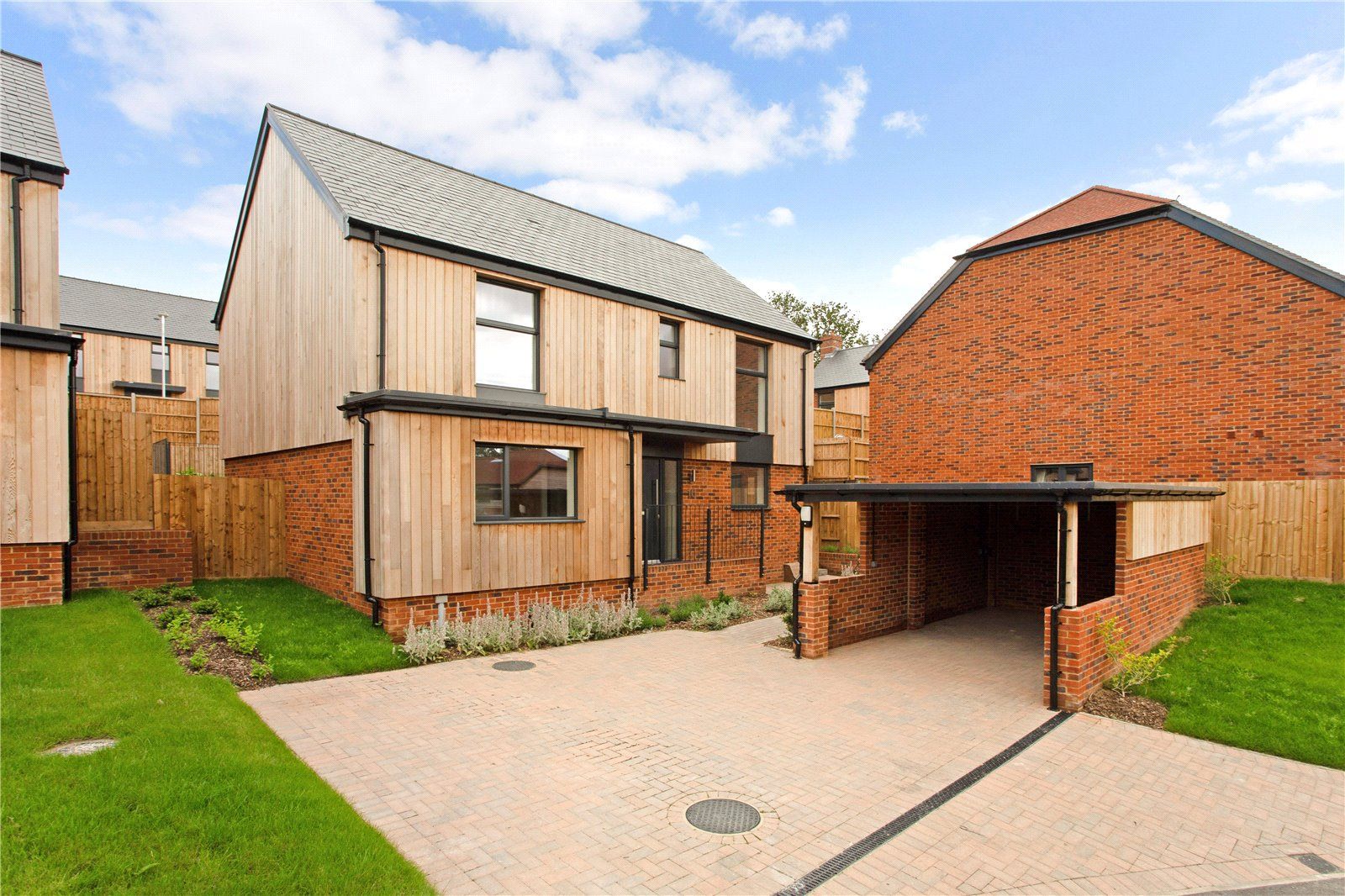 New home, 4 bed detached house for sale in Riverside Rise, Allington