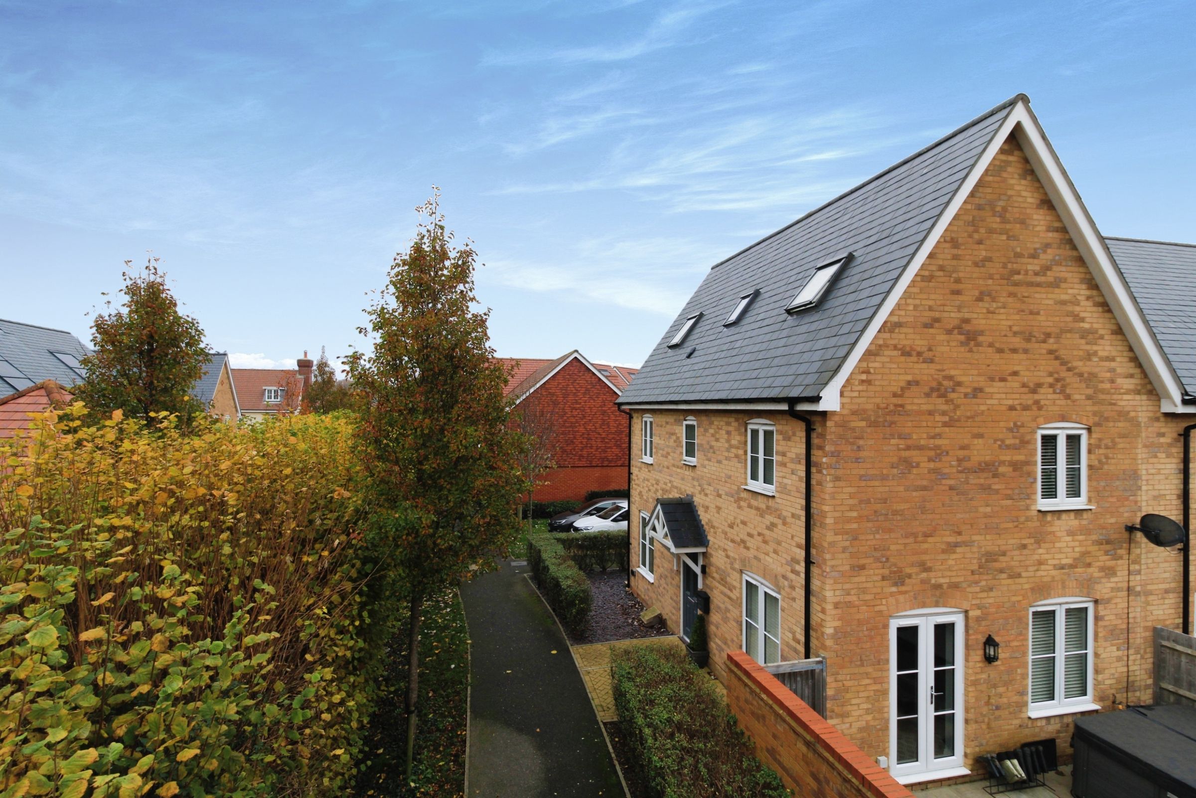 5 bed end terrace house for sale in Barlow Place, Hailsham BN27 Zoopla