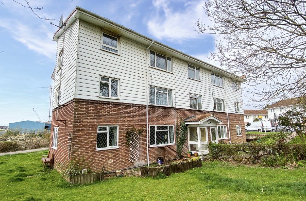 1 bed flat for sale in Quayside Road, Southampton, Hampshire, United