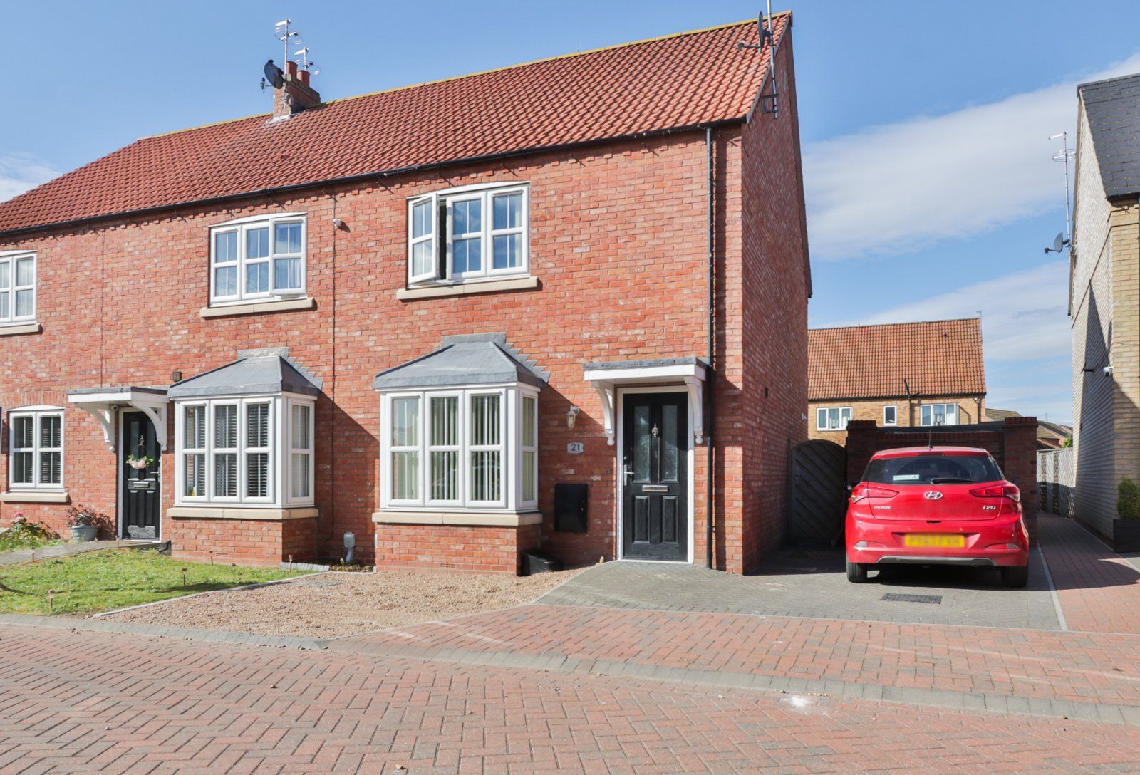 3 bed semidetached house for sale in Hamlet Drive, Kingswood, Hull HU7 Zoopla