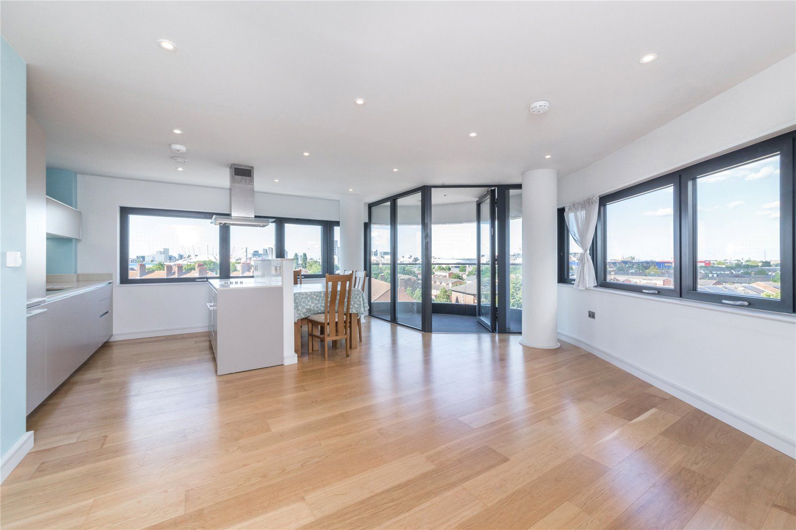 2 bed flat for sale in Lambarde Square, Greenwich, London SE10 Zoopla