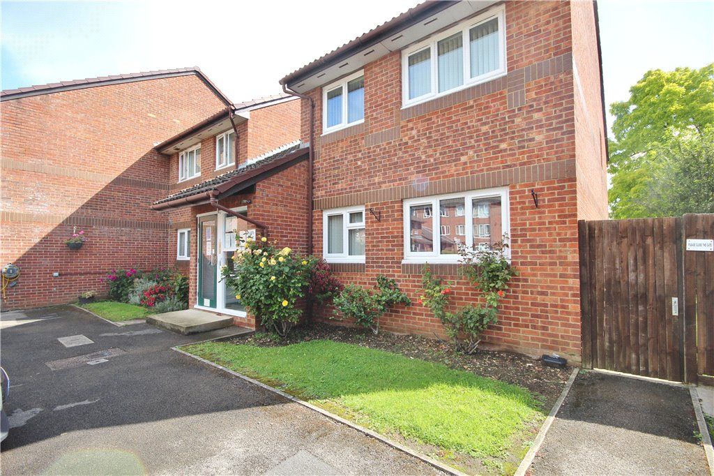 Manor Farm Lane, Egham, Surrey TW20  