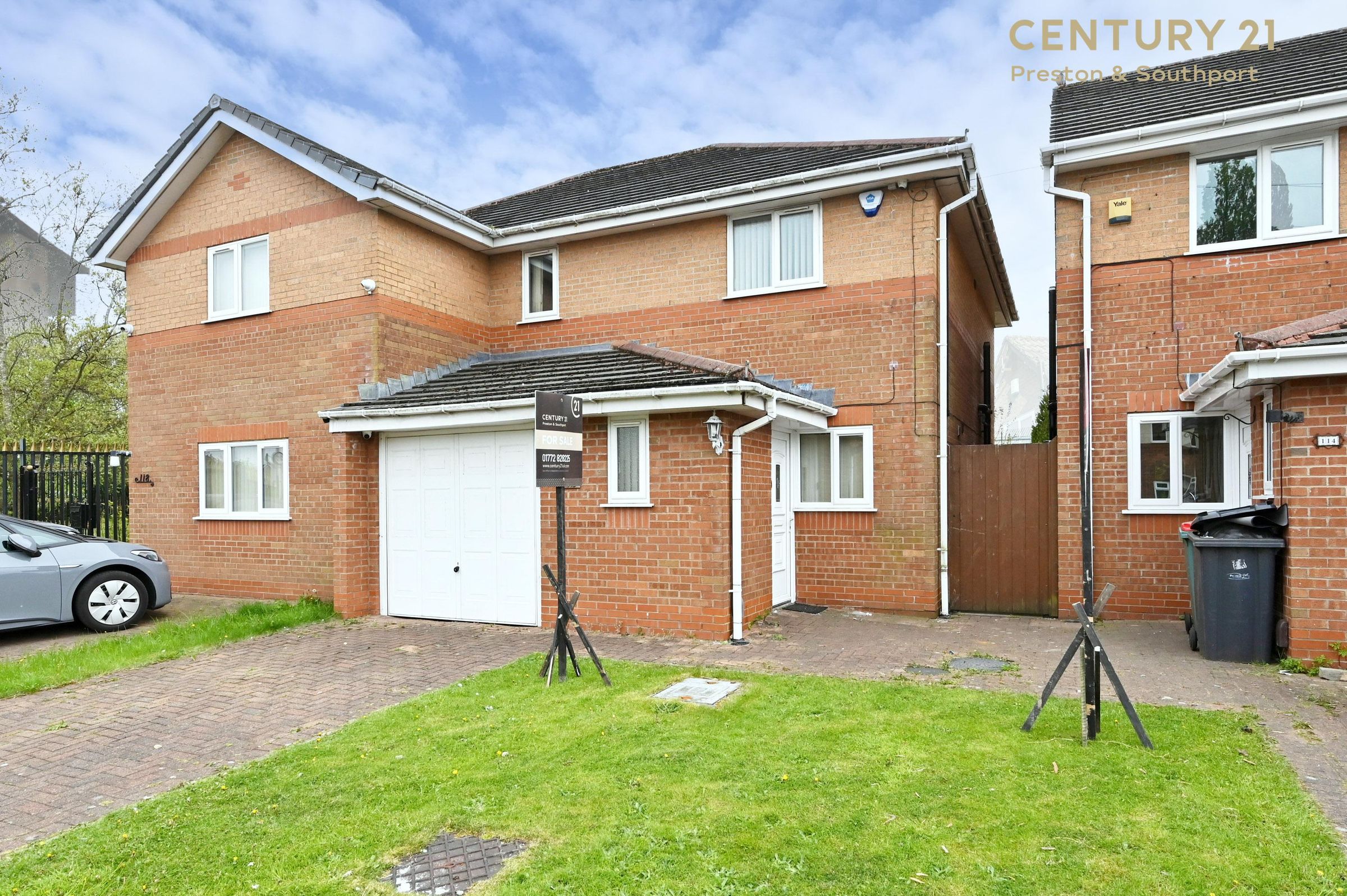 4 bed semidetached house for sale in Holme Slack Lane, Fulwood