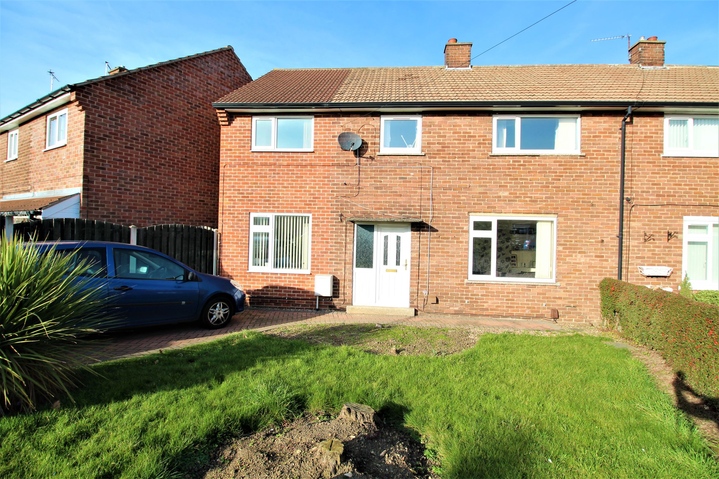 4 bed semidetached house for sale in Oakwood Crescent, Rawmarsh