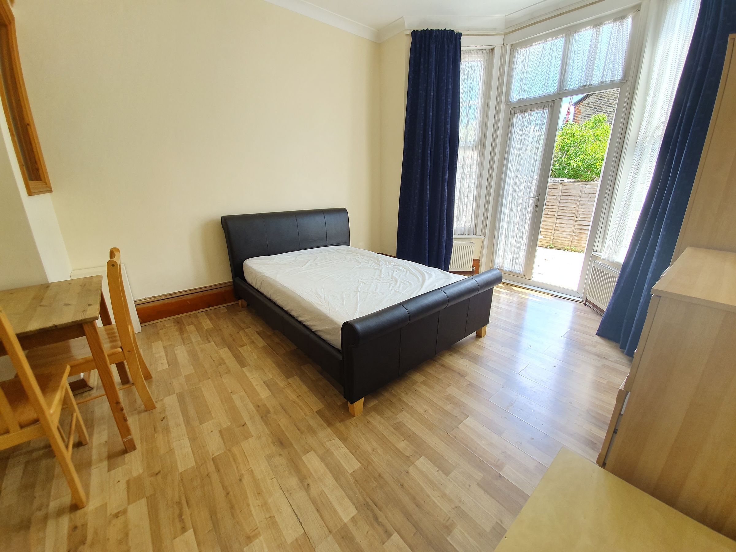 Studio to rent in Church Lane, Hornsey N8 Zoopla