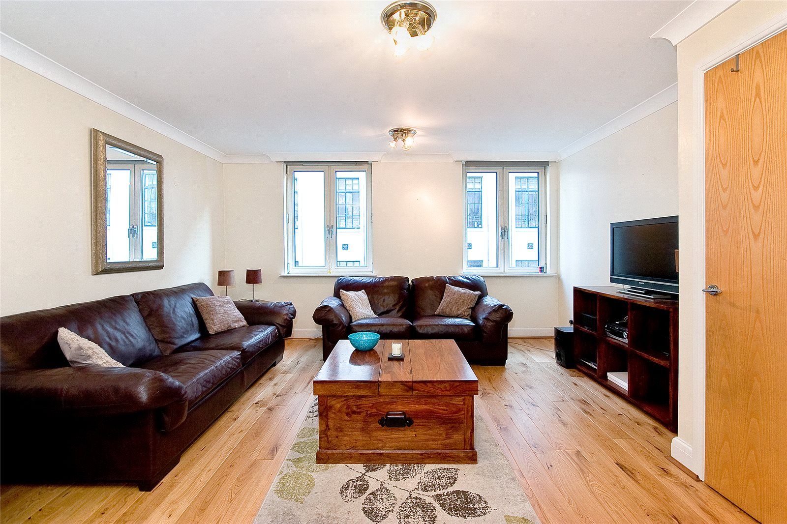 2 bed flat to rent in Carthusian Street, Clerkenwell EC1M Zoopla