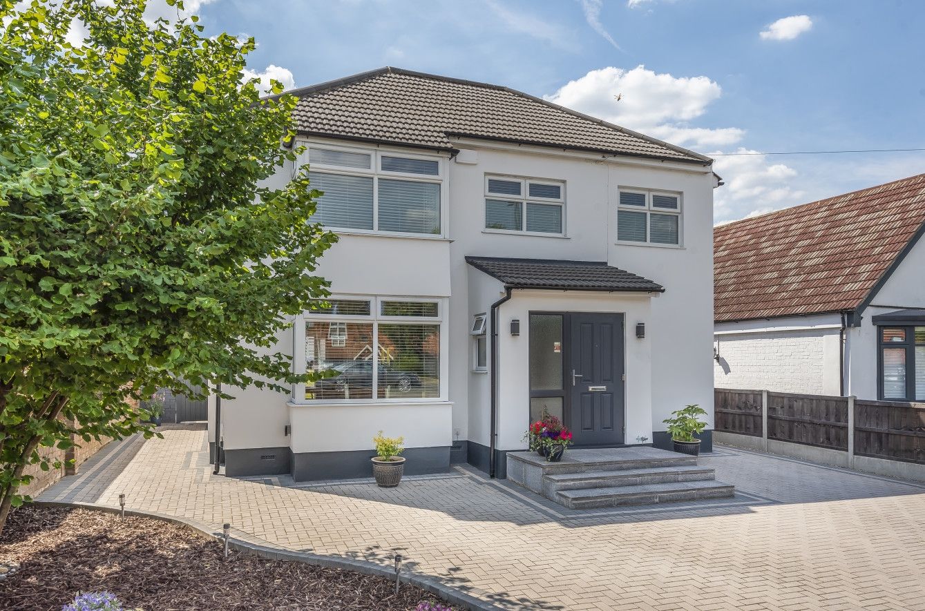 5 bed detached house for sale in Sevenoaks Way, St. Pauls Cray