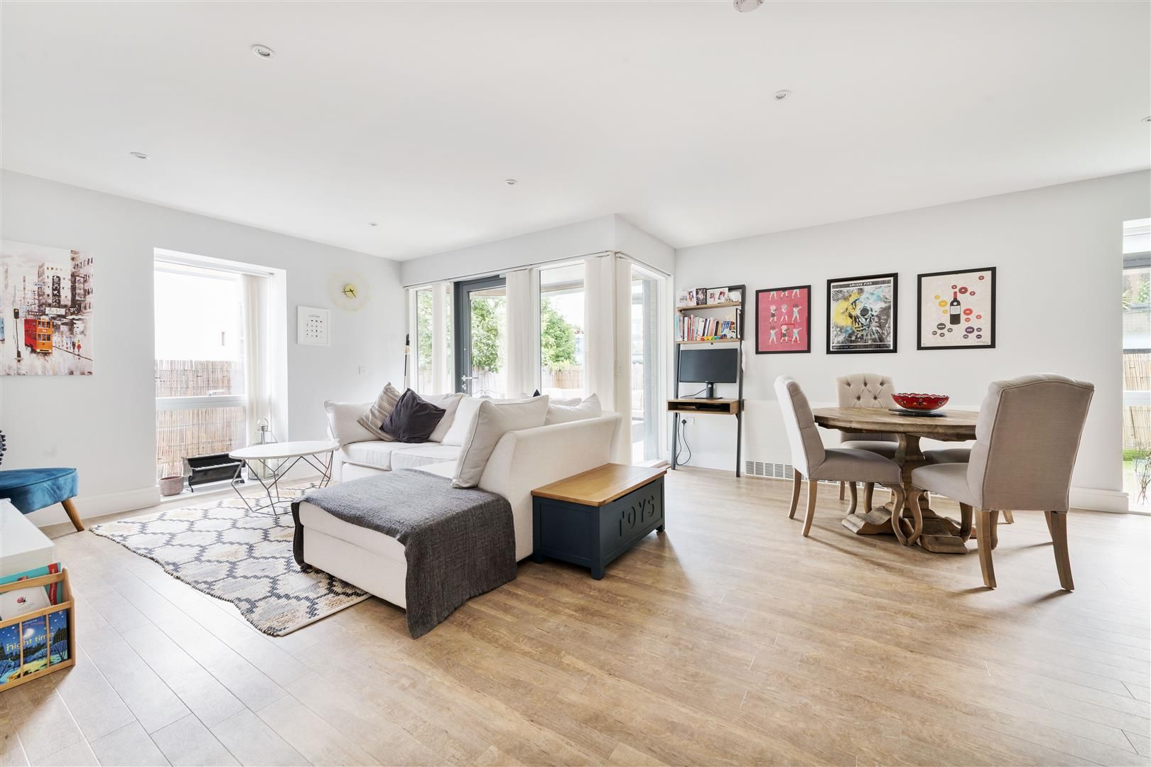 2 bed flat for sale in Jacks Farm Way, London E4 Zoopla