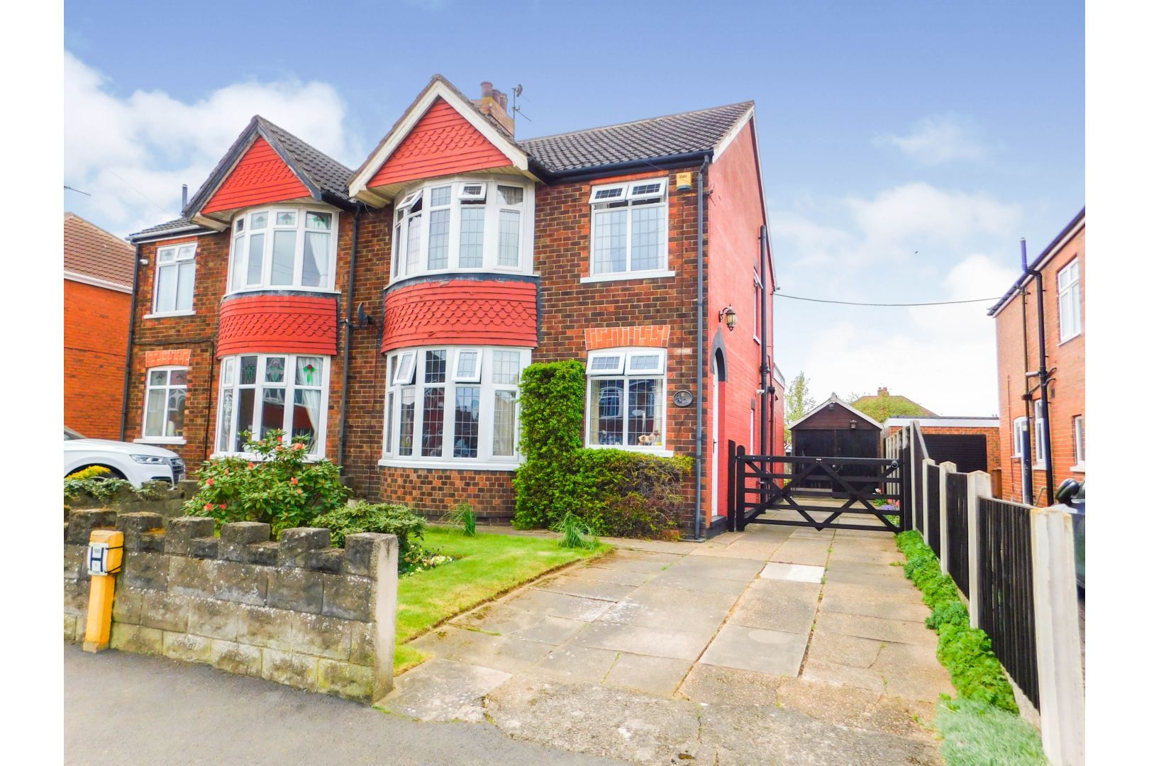 3 bed semidetached house for sale in Hamilton Road, Scunthorpe DN17