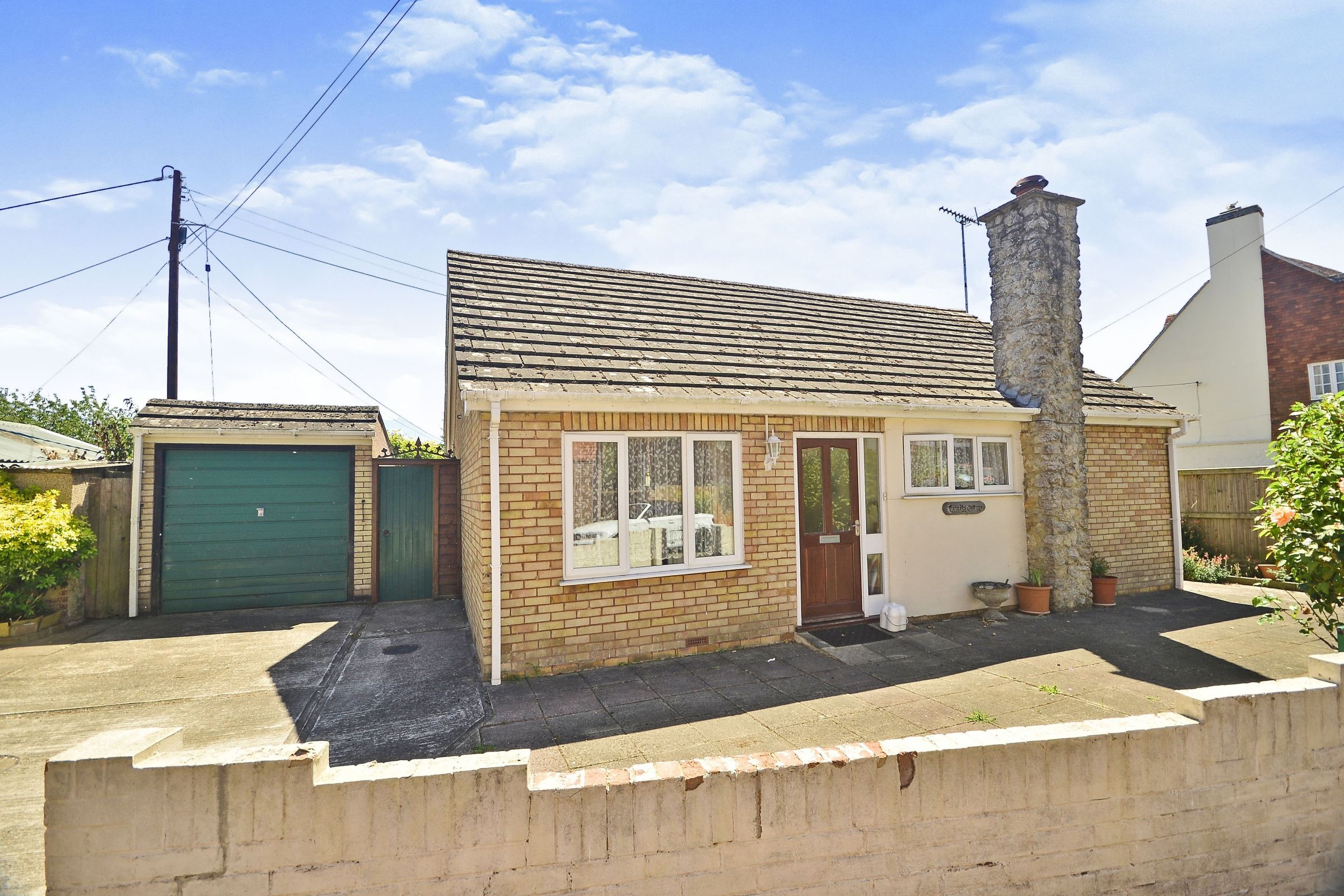 2 bed bungalow for sale in Lions Road, New Romney TN28 Zoopla