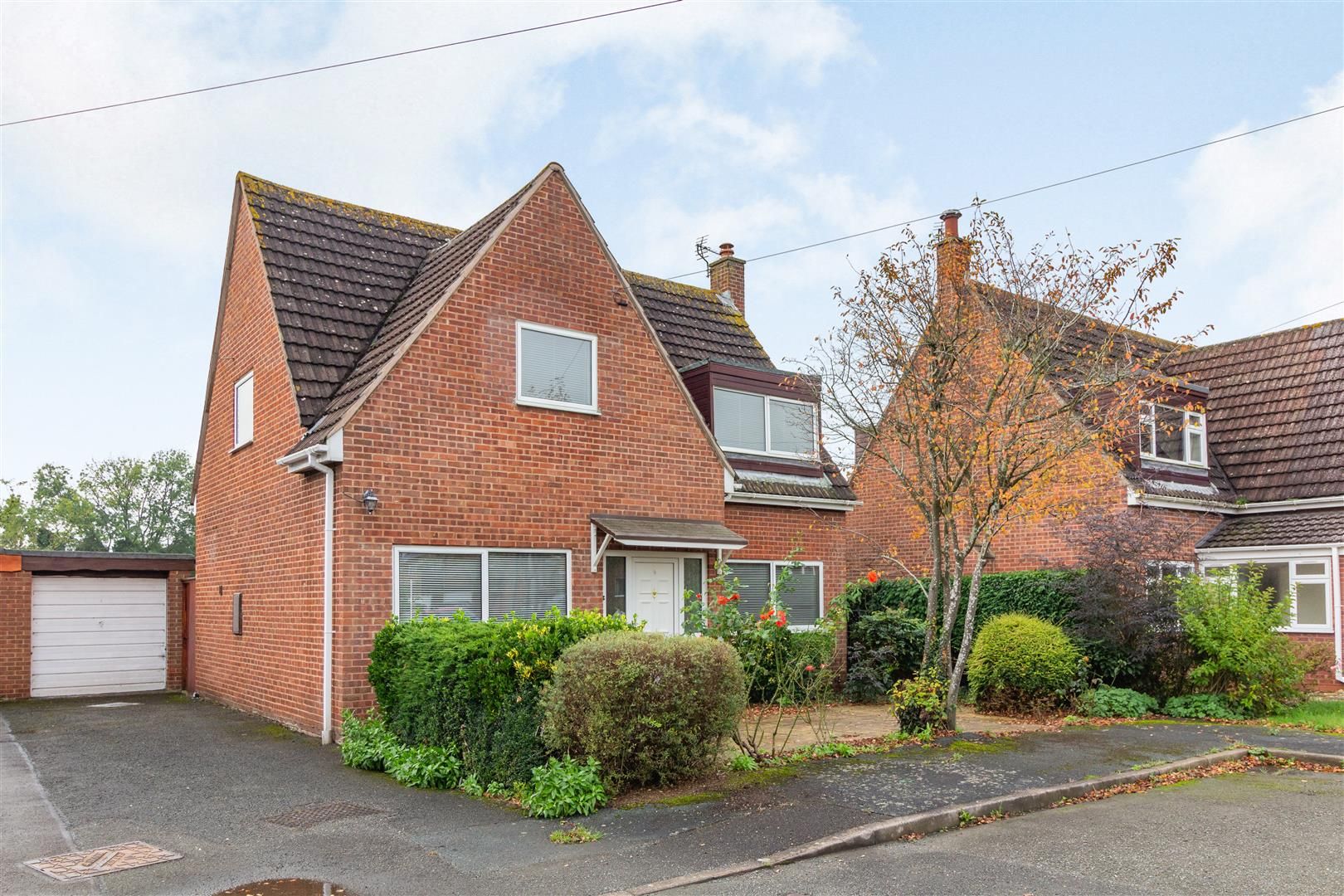 3 bed detached house for sale in Poolhay Close, Corse Lawn, Gloucester GL19 Zoopla