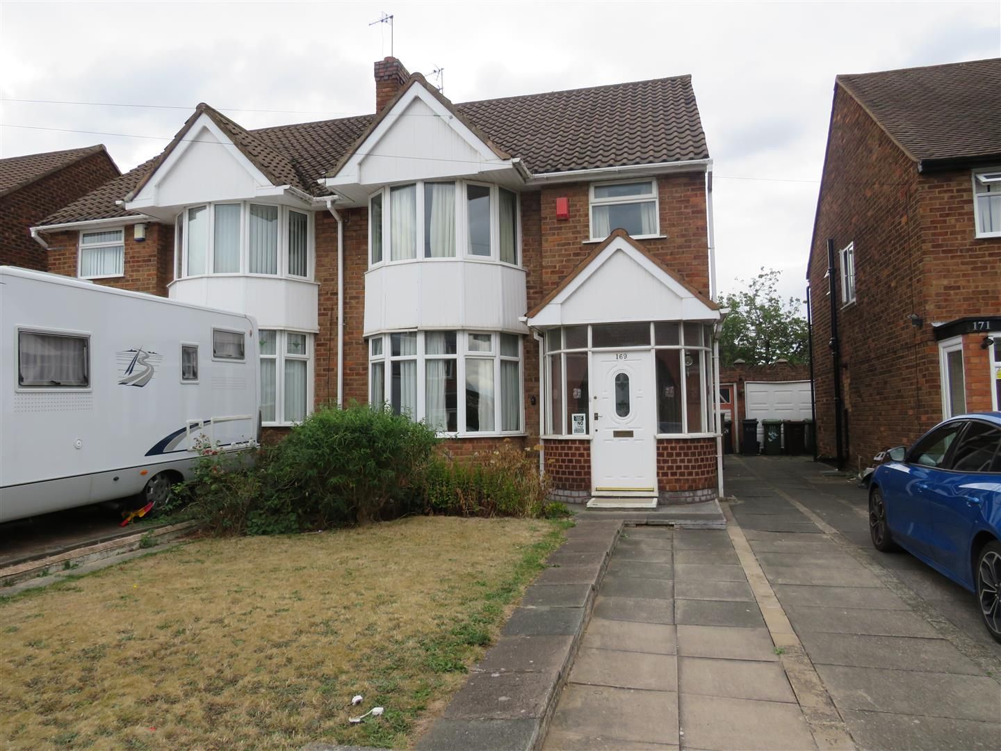 3 bed semidetached house for sale in Meriden Drive, Kingshurst