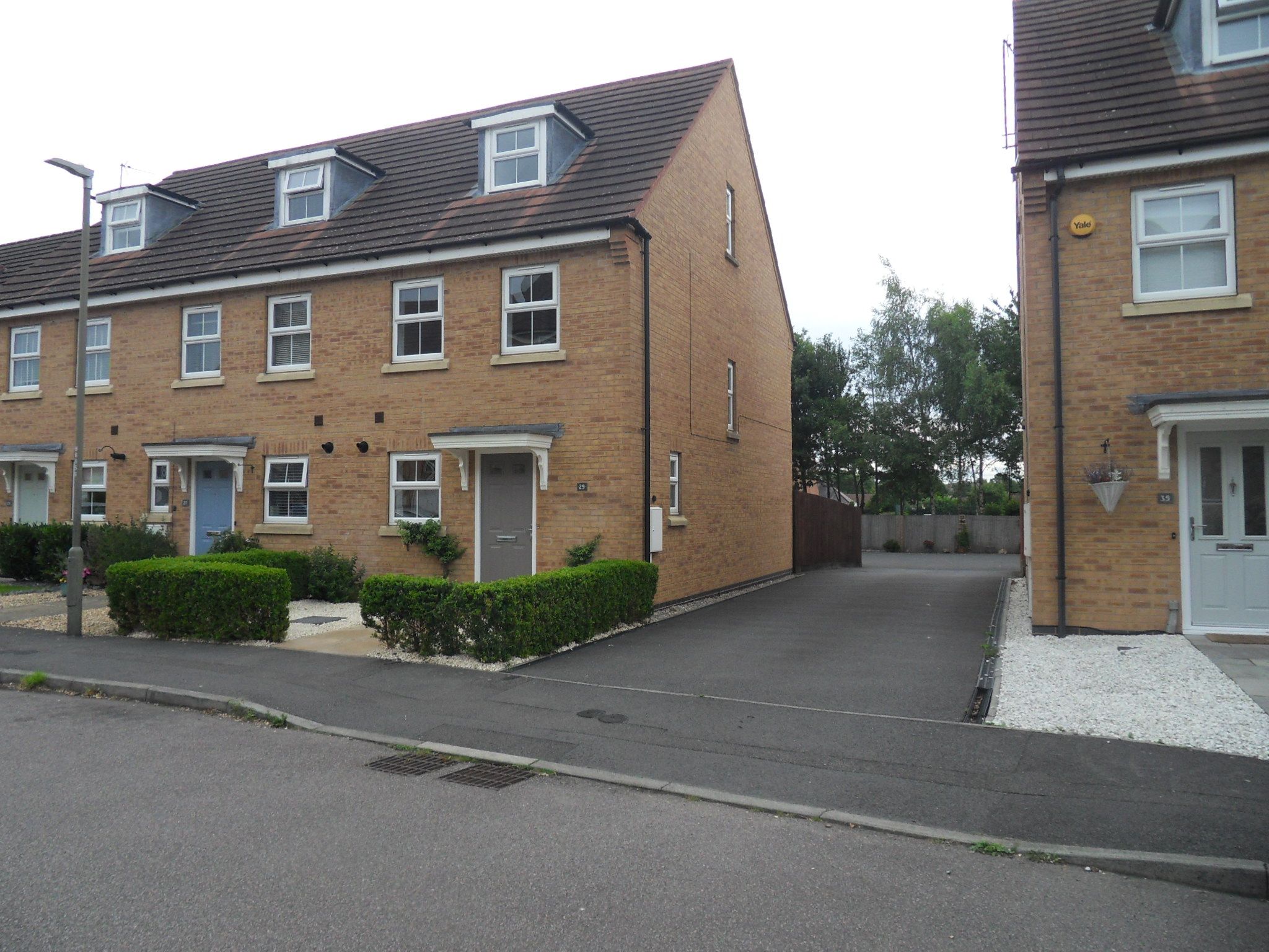 3 bed town house to rent in Trinity Way, Heanor DE75 Zoopla