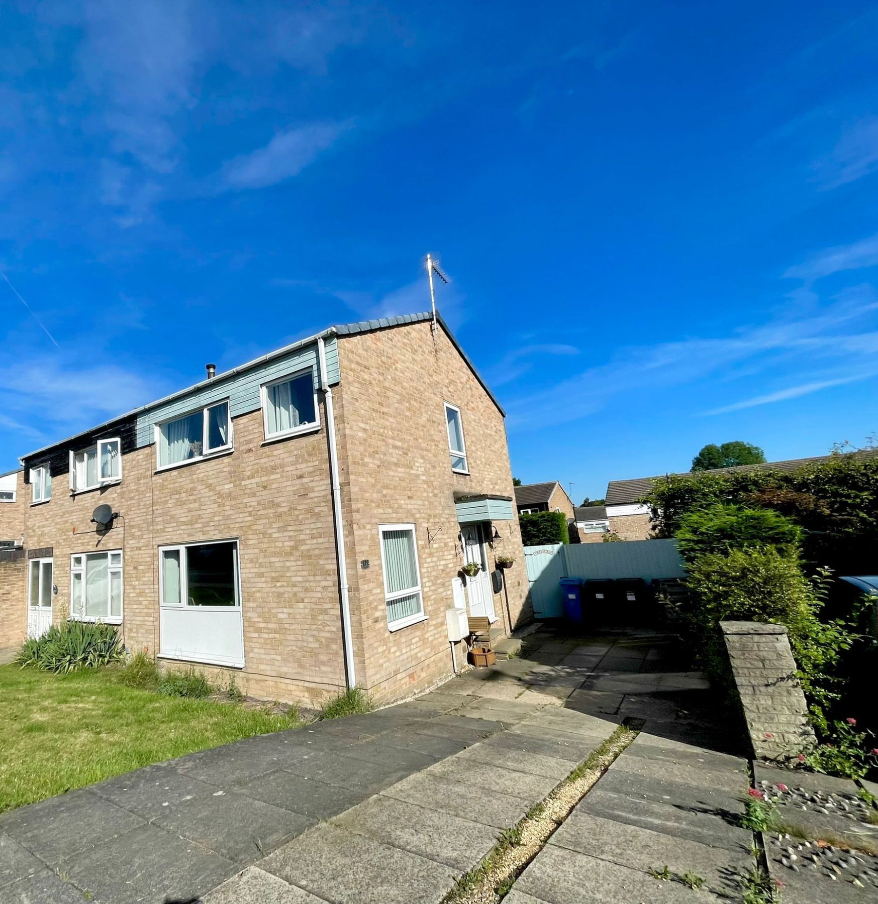 3 bed semidetached house for sale in Chapel Road, Chapeltown