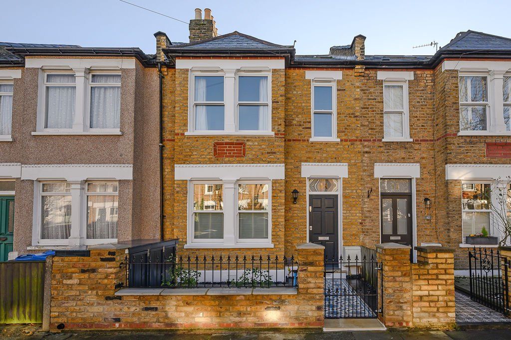 3 bed terraced house for sale in Florence Road, London SW19 Zoopla