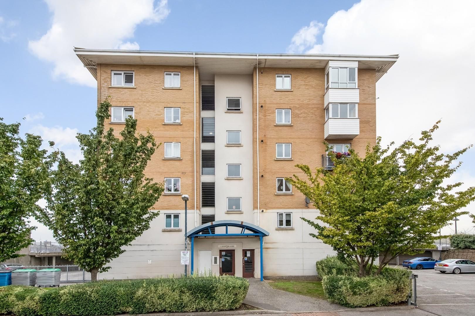 2 bed flat for sale in Macarthur Close, Erith DA8 Zoopla