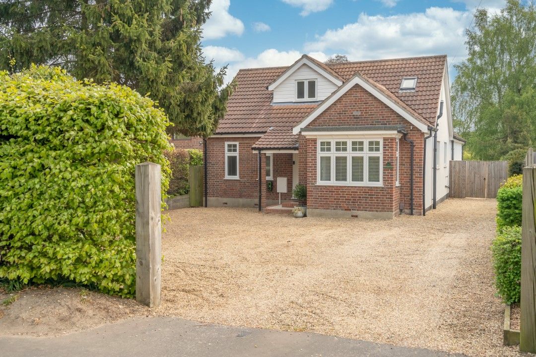 4 bed property for sale in Thunder Lane, Thorpe St. Andrew, Norwich NR7