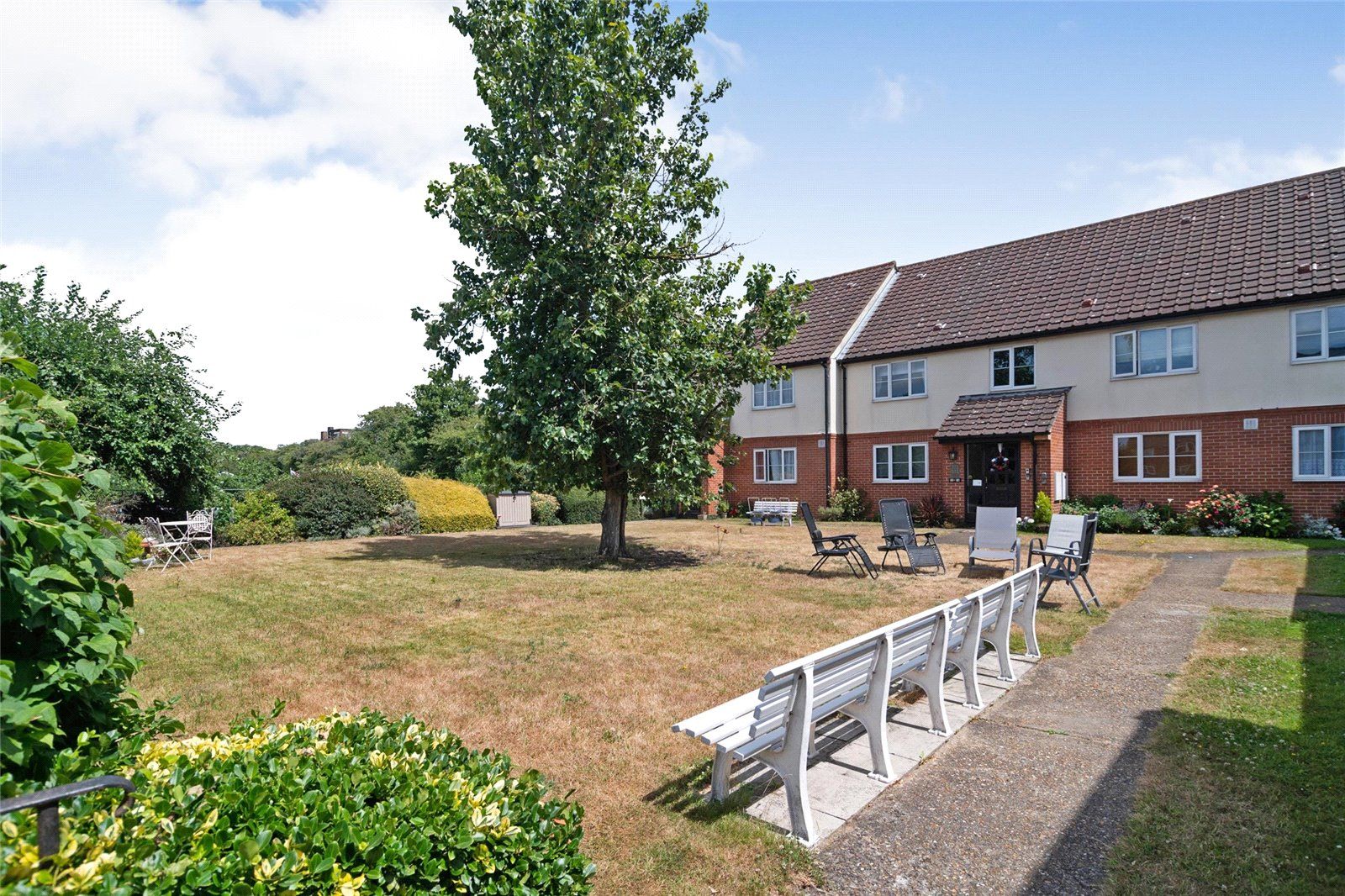 2 bed flat for sale in Kensington Court, East Thurrock Road, Grays RM17