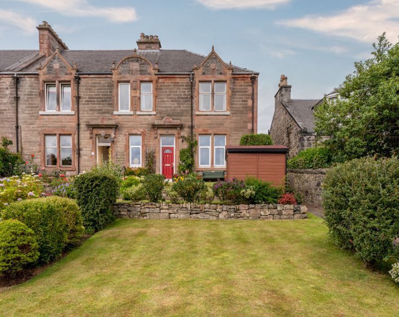 2 bed flat for sale in Rose Street, Dunfermline KY12 Zoopla