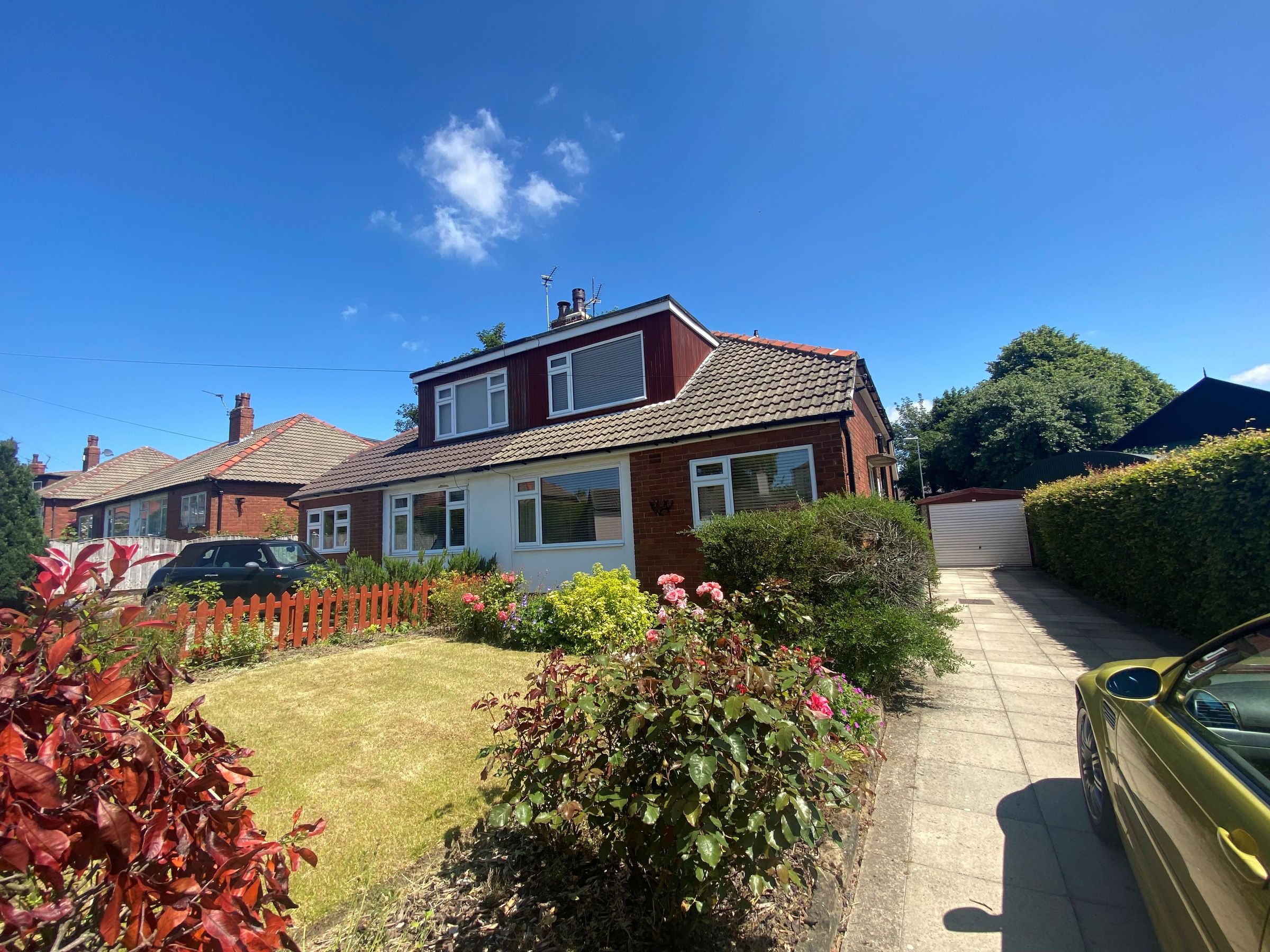3 bed bungalow to rent in Grange Court, Scholes, Leeds LS15 Zoopla