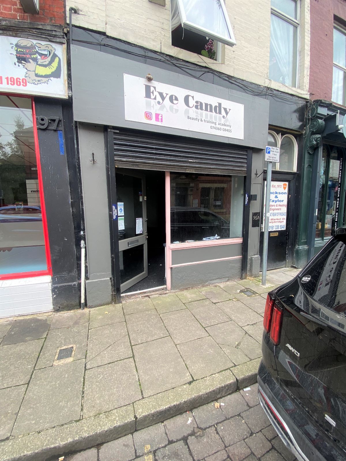Retail premises to let in Market Street, Stalybridge, Manchester SK15