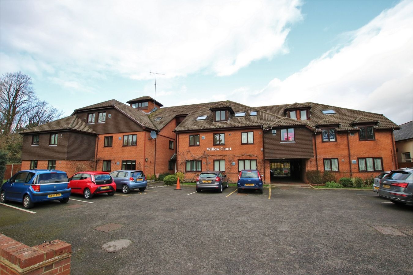 11 Reading Road Wokingham Berkshire RG41  