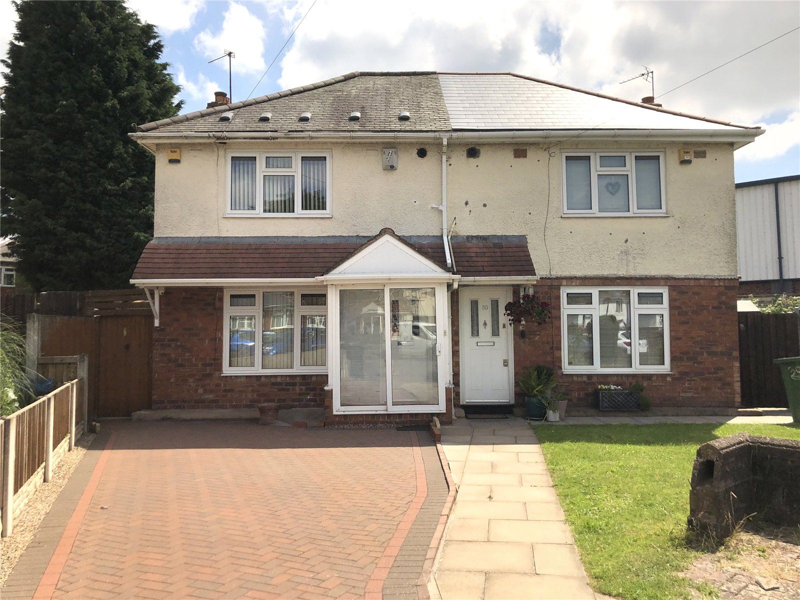 Elm Farm Road, Parkfields, Wolverhampton, West Midlands WV2  