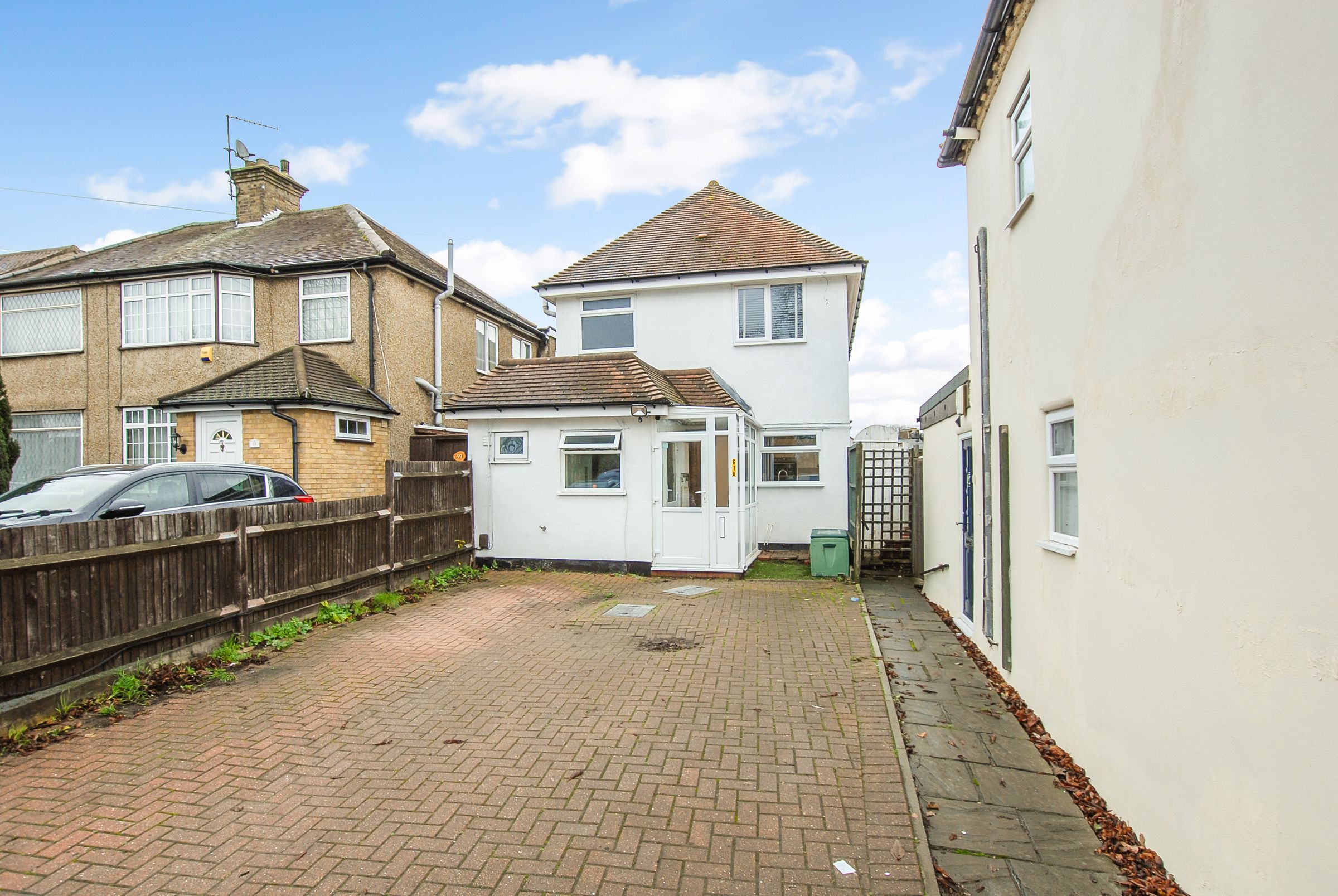 Harlington Road Hilligndon UB8  