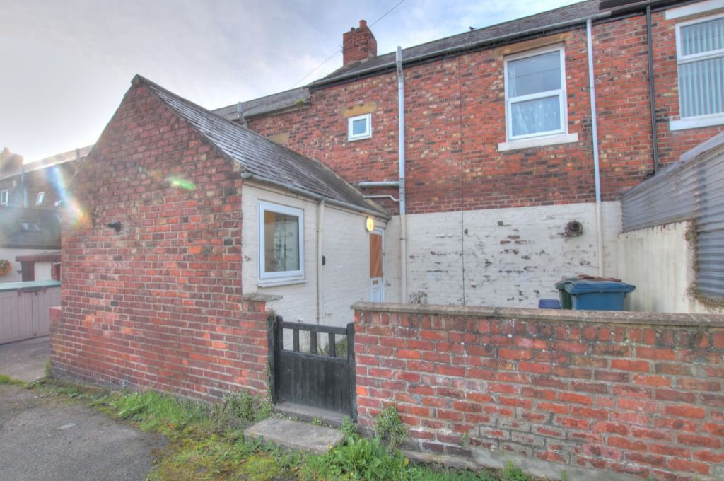 2 bed terraced house for sale in Poplar Street, Throckley, Newcastle