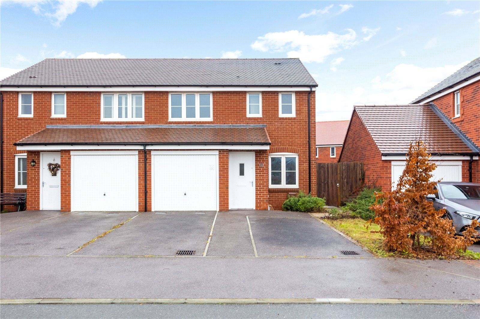 3 bed semidetached house for sale in Osborn Drive, Tangmere