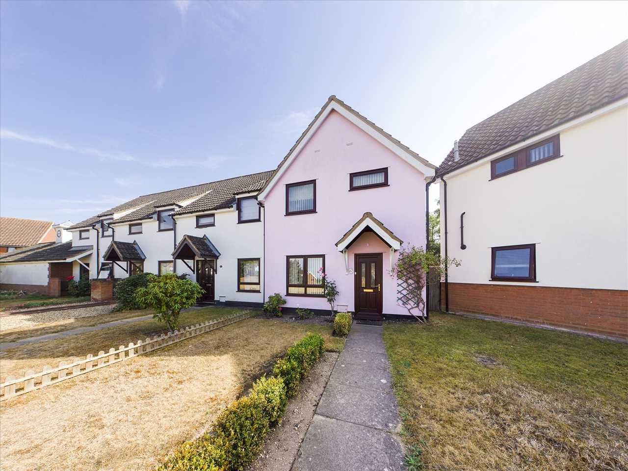 3 bed end terrace house for sale in Manor Road, Martlesham Heath