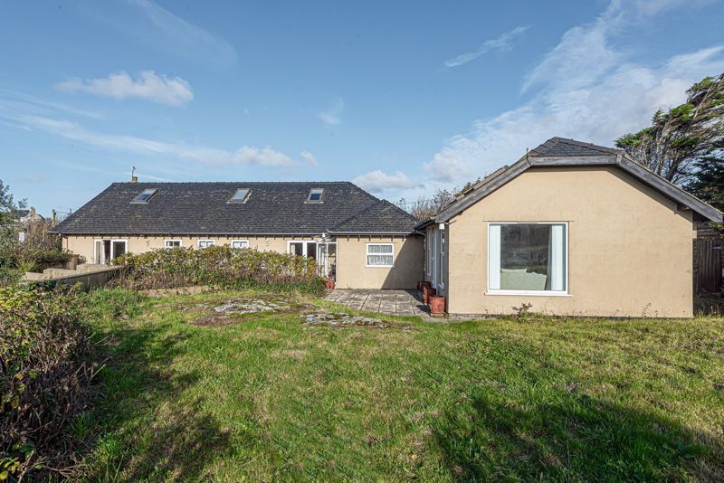 5 bed detached bungalow for sale in Porthdafarch, Holyhead LL65 Zoopla