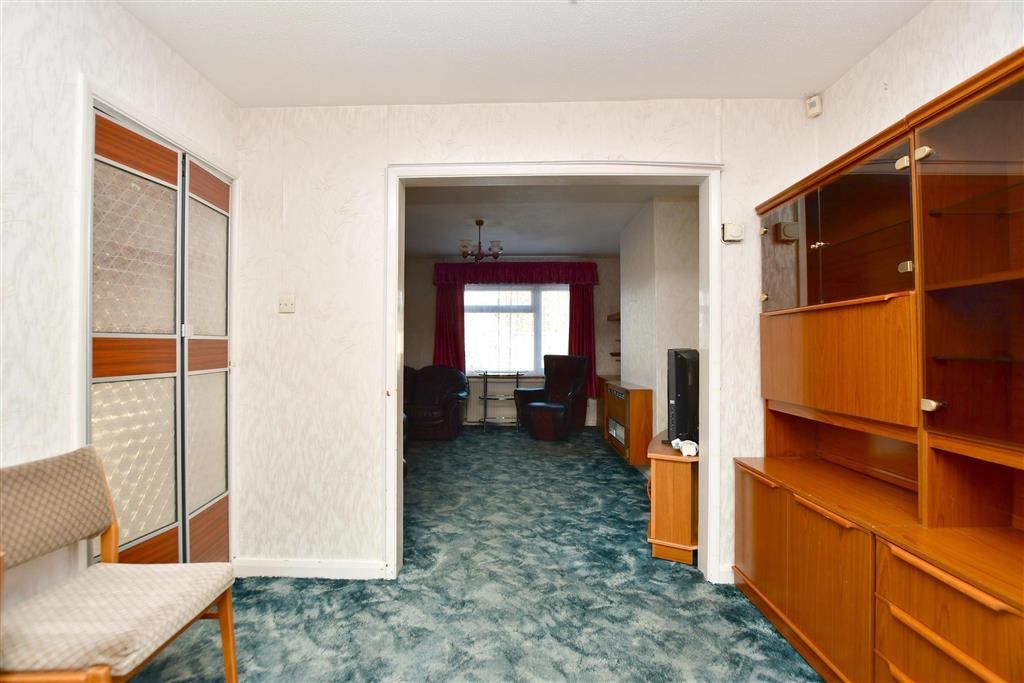 3 bed semidetached house for sale in Gadby Road, Sittingbourne, Kent