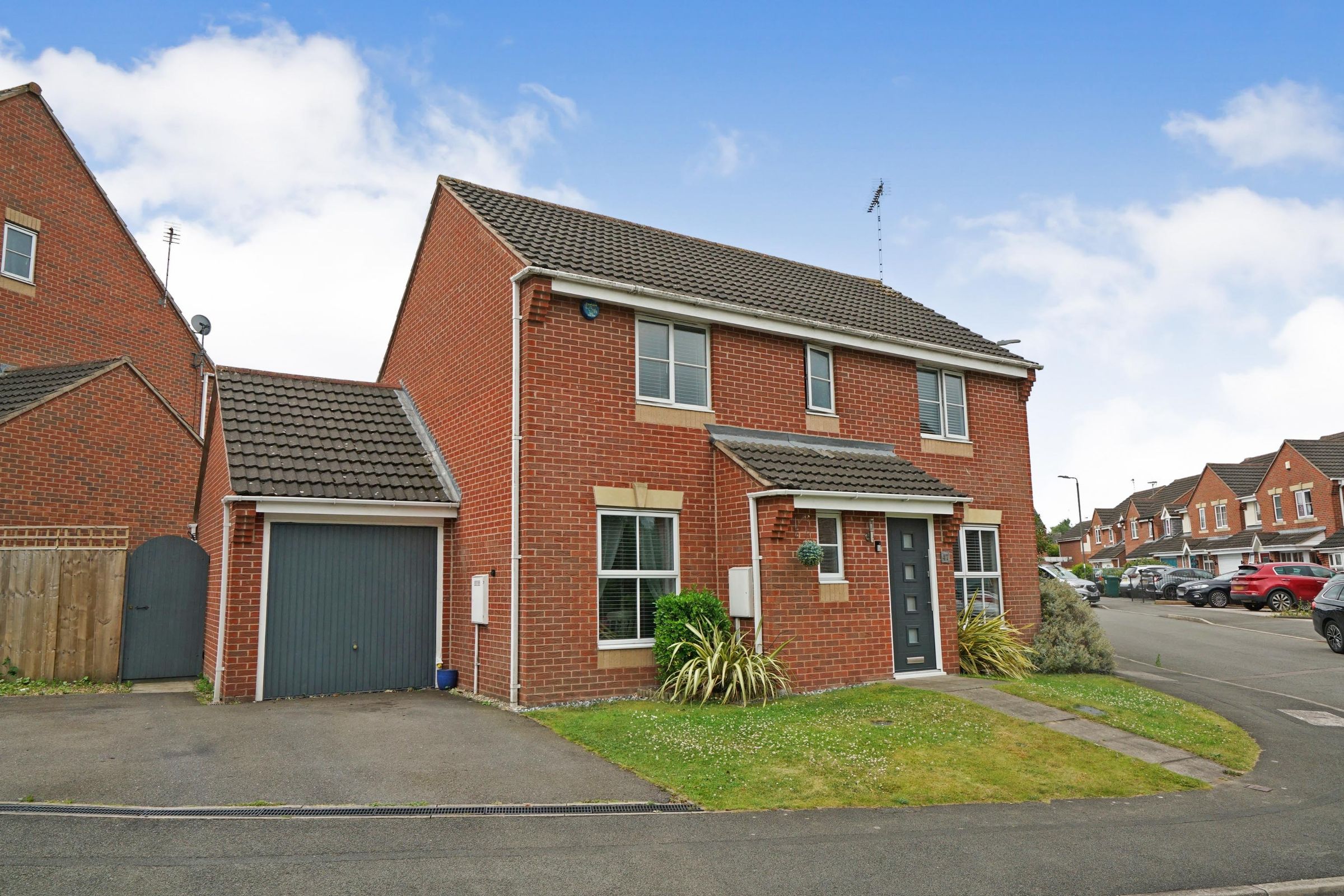 4 bed detached house for sale in Frank Bodicote Way, Swadlincote DE11